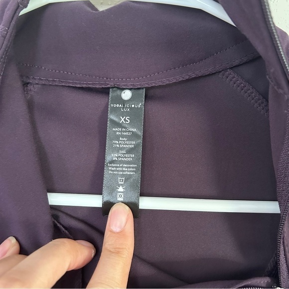 🦋 Yogalicious Purple Long Sleeve Quarter Zip Workout Top Athletic Athleisure XS - Picture 2 of 6